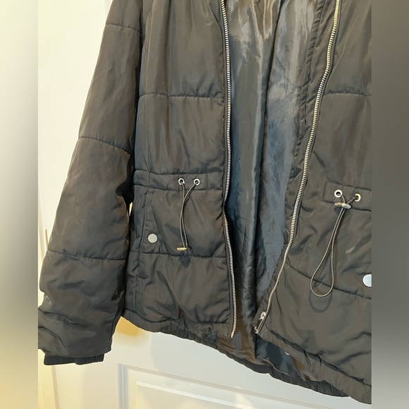 H&M Women’s Black Puffer (ish) Jacket Size Small - Picture 8 of 13